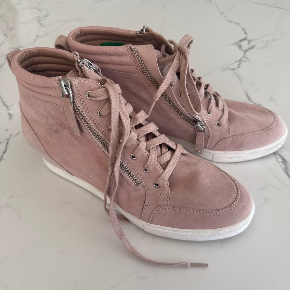 Casual Pink Suede Wedge Sneakers with Lace-Up and Side Zipper